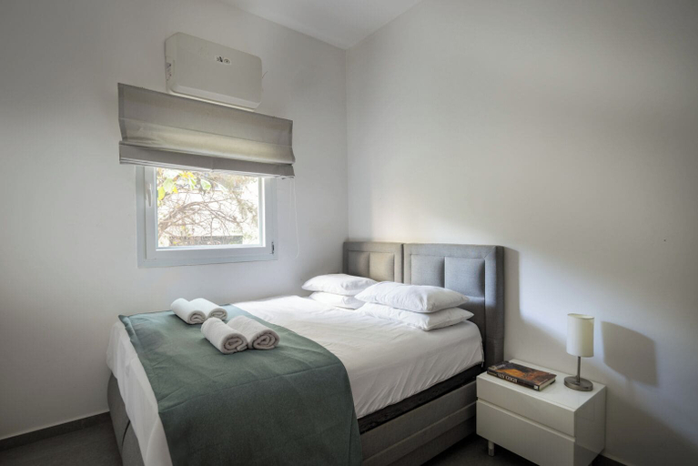 Room 5, MAMAD - Chic and Comfort stay on Iconic