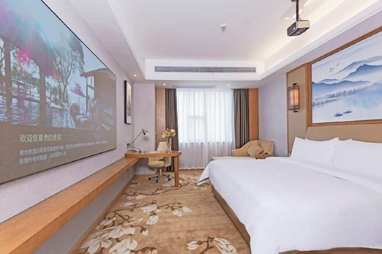 Bedroom 3, Vienna International Hotel, Loudi