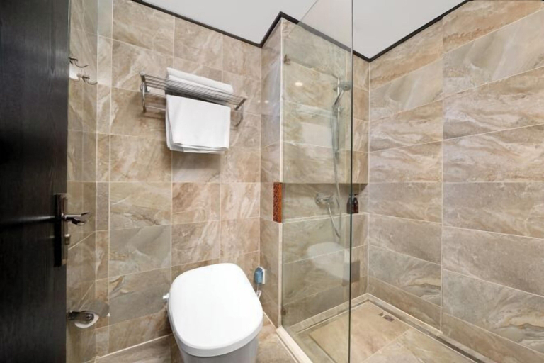 Bathroom 4, Thai 9 Business Hotel Crystal Shop, Daqing