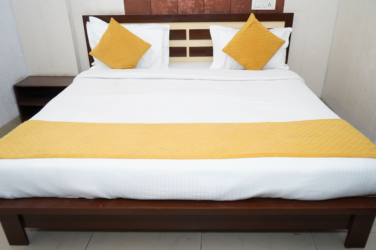Room 5, Hotel The Bliss, Panchkula