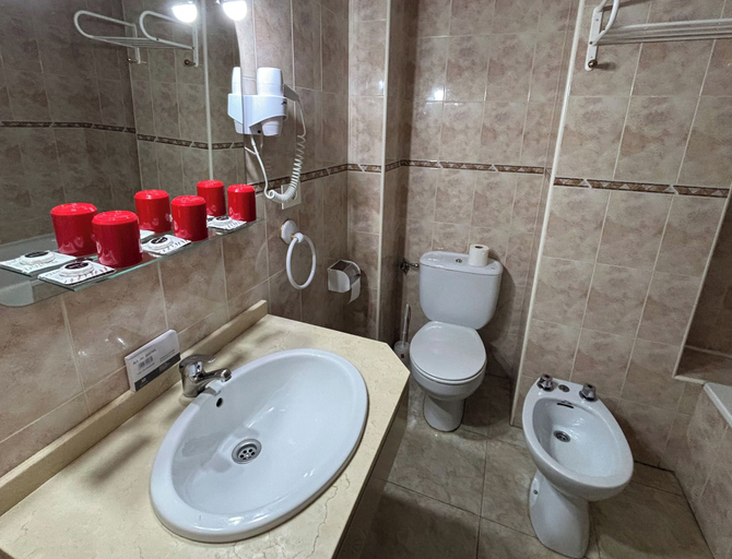 Bathroom 4, DORMERO Hotel Sahagún, León
