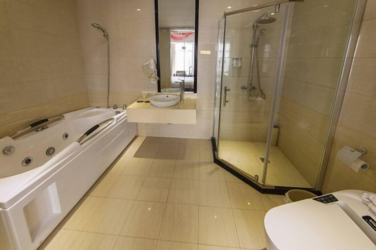 Bathroom 5, Binfen Grand Hotel, Wuhu