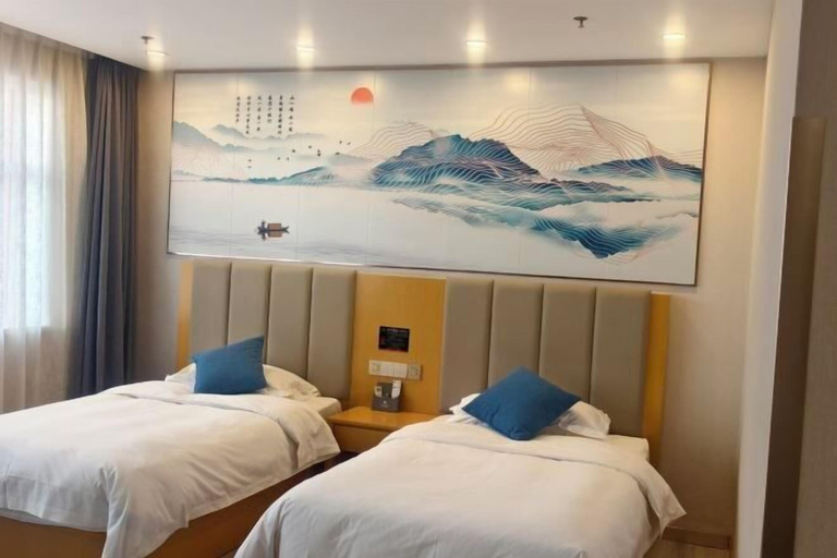 Bedroom 2, Yuanfang Hotel, Xilin Gol