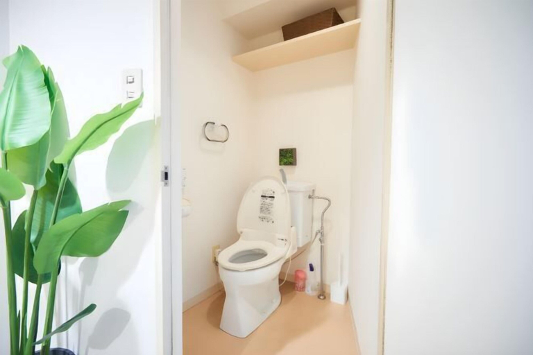 Bathroom 3, S’CASA Nishishinjuku, Shibuya