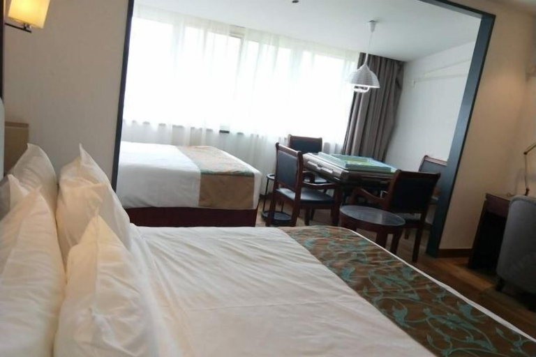Bedroom 3, Baolong Yugang Hotel, Shanghai