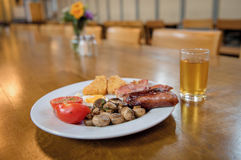 Food & Drinks 5, West Court - Cambridge - Campus Accommodation, Cambridgeshire