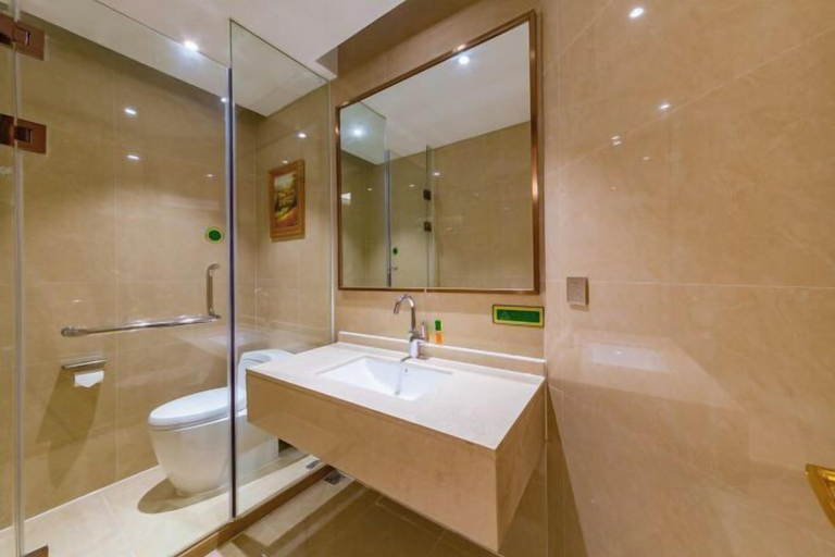Bathroom 4, Vienna Hotel (Nanning Longteng Beida), Nanning