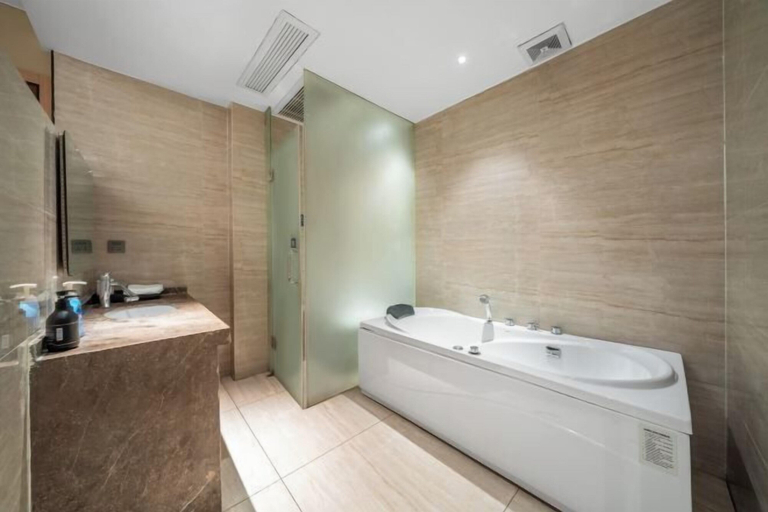 Bathroom 3, Milan Hotel, Jinhua
