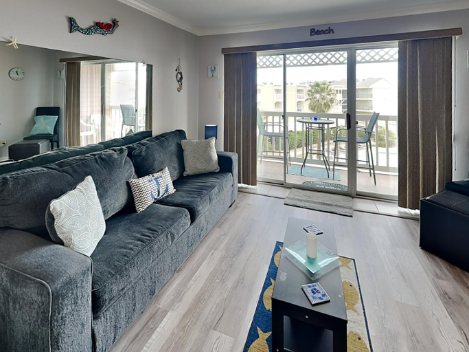 Others 4, Victorian 5302- Oceans Away, Galveston
