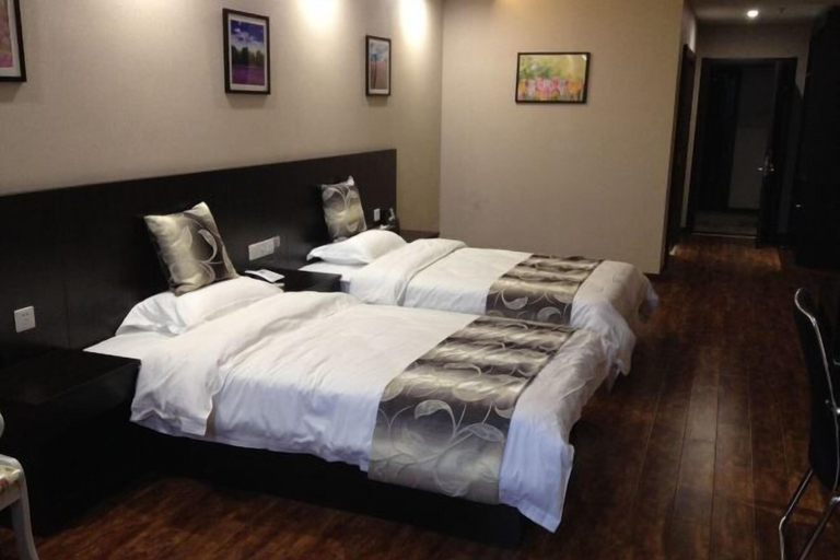 Bedroom 5, Bamin Hotel, Chuzhou