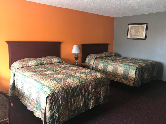Bedroom 3, Express Inn Bay City, Matagorda