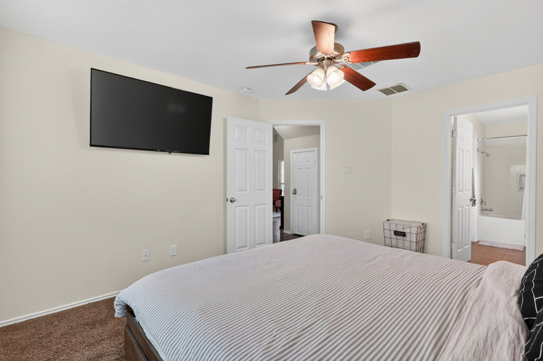 Room 2, Dimples In Temple - Texas Charm & Modern Comfort 3 Bedroom Home, Bell