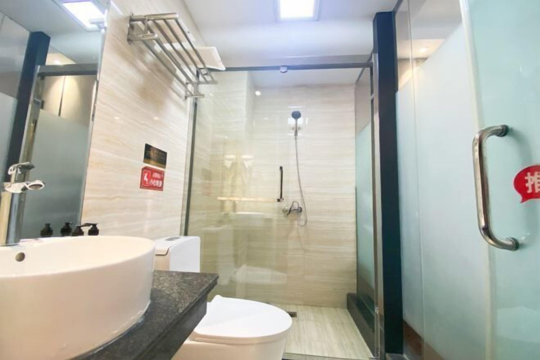 Bathroom 3, Afuer Chain Smart Hotel (Weixin Lianyi Branch), Zhaotong