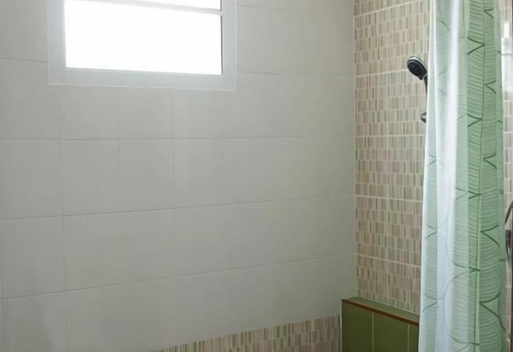 Bathroom 3, V at Bangsaen, Muang Chon Buri