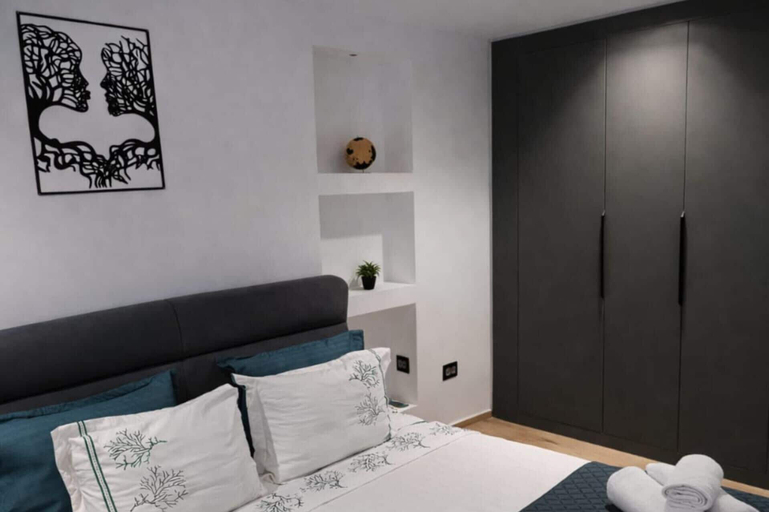 Bedroom 4, Captivating 2-bed Apartment in Tunis, Cité El Khadra