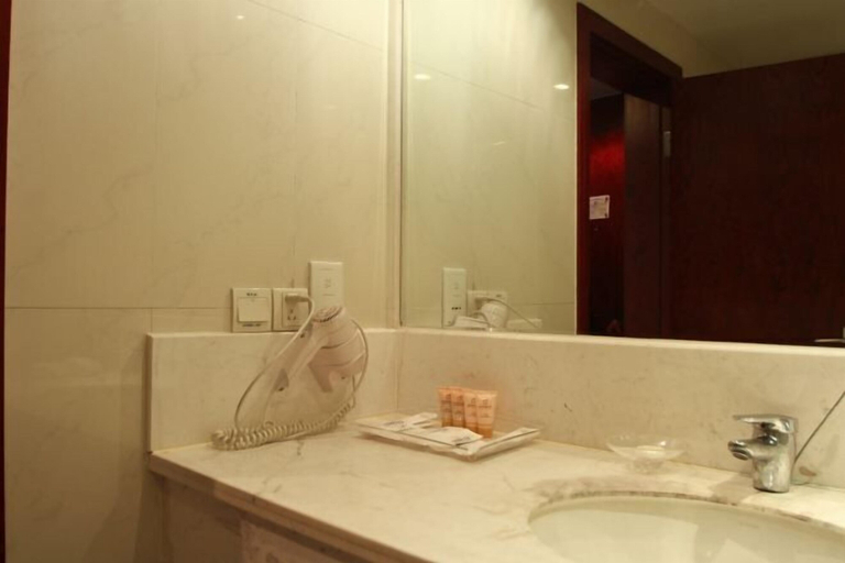 Bathroom 4, Xin Ci Hotel, Yancheng