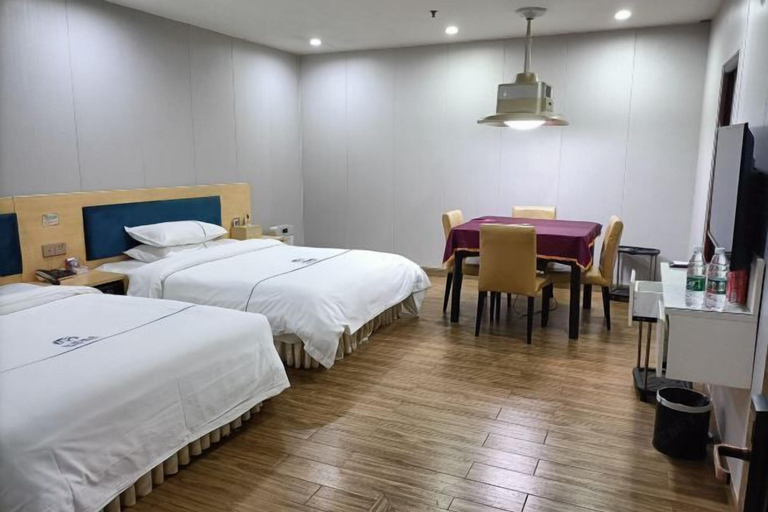 Bedroom 4, He Xie Hotel, Zhuhai