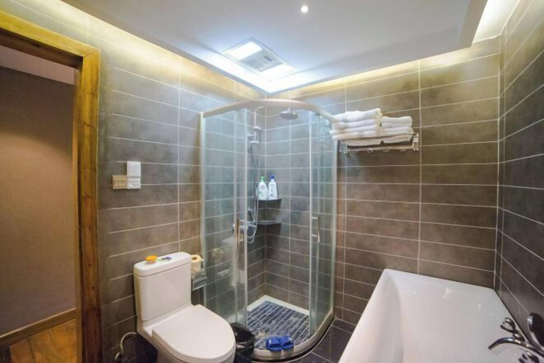 Bathroom 4, Shurentang Boutique Guesthouse, Huangshan