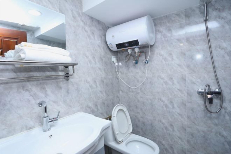 Bathroom 4, Changchun Jintang Express Hotel, Changchun