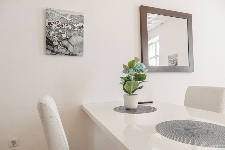 Room 4, Cozy Convenient Room Prime Location, Wien