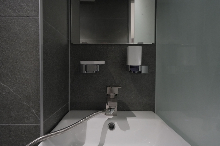 Bathroom 3, The Square Hostel Jongno, Jongno