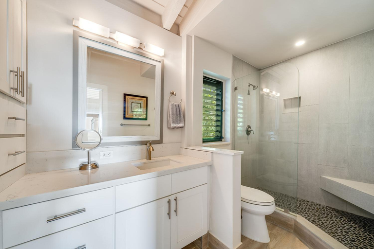 Bathroom 2, Wailea Ekolu Collection, Maui
