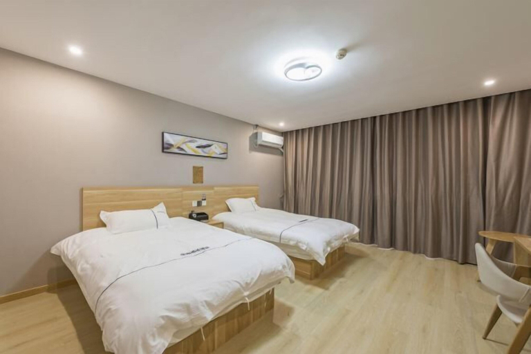 Bedroom 4, Qiha Hotel (Xiangshan North Gate Qingcao Alley), Ningbo