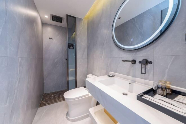 Bathroom 3, Landy International Hotel (Wanning High-Speed Rail Station Branch), Hainan