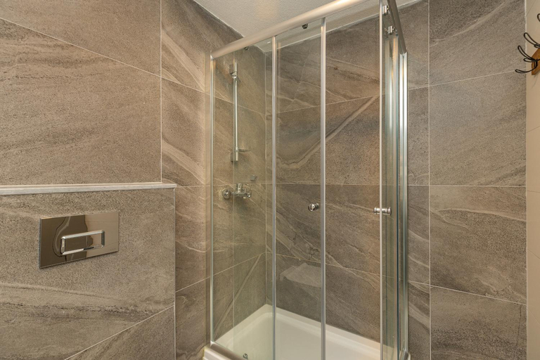 Bathroom 2, Novi Hills Residence