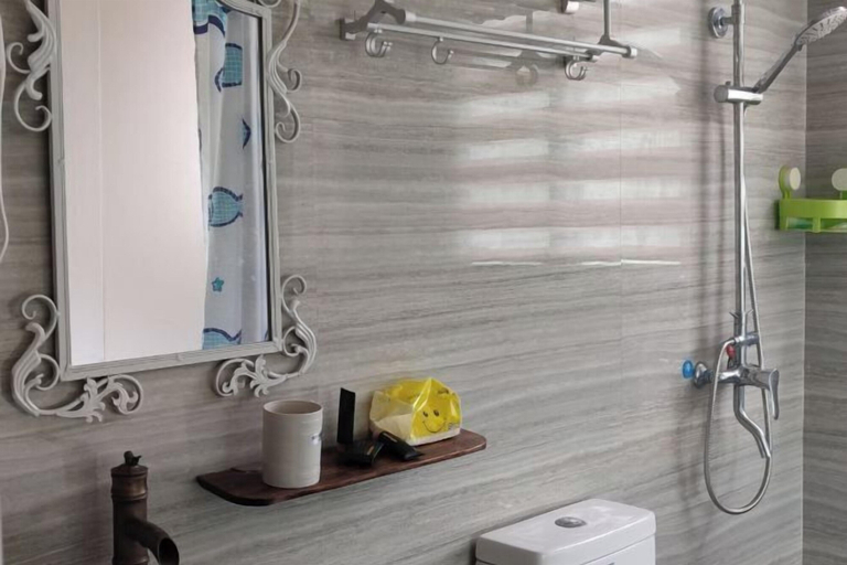 Bathroom 4, Xianju Stomping Songs Homestay, Taizhou