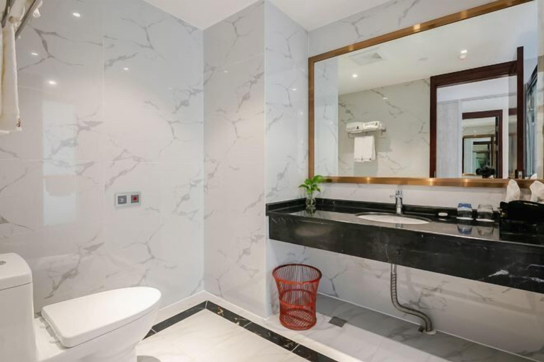 Bathroom 4, Yuhe Hotel, Leshan