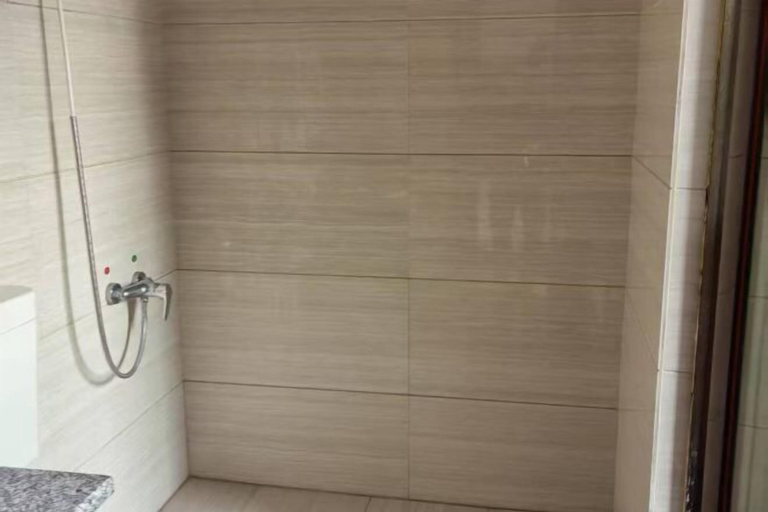 Bathroom 3, Yinjiang Lihao Hotel, Tongren