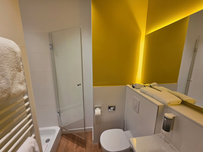 Bathroom 5, my MINGA Airport serviced Apartments, Freising