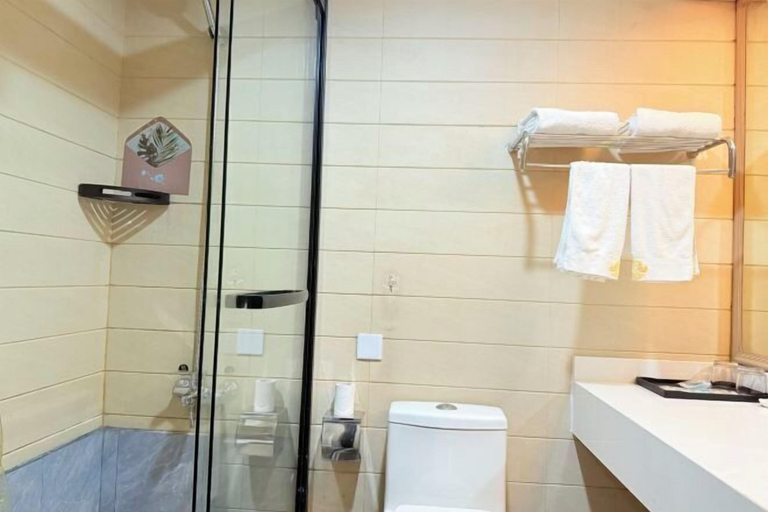 Bathroom 3, Huangchao International Hotel, Nantong
