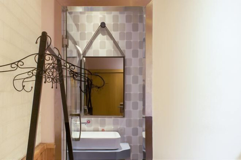 Bathroom 4, WuzhenThose Years, Those Events, Those People, Jiaxing
