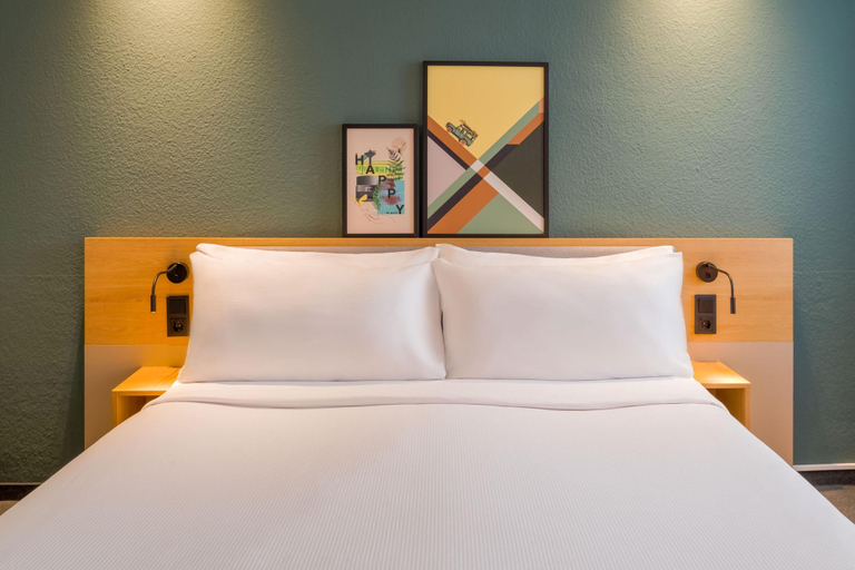 Bedroom 4, Spark by Hilton Wuppertal City Centre, Wuppertal