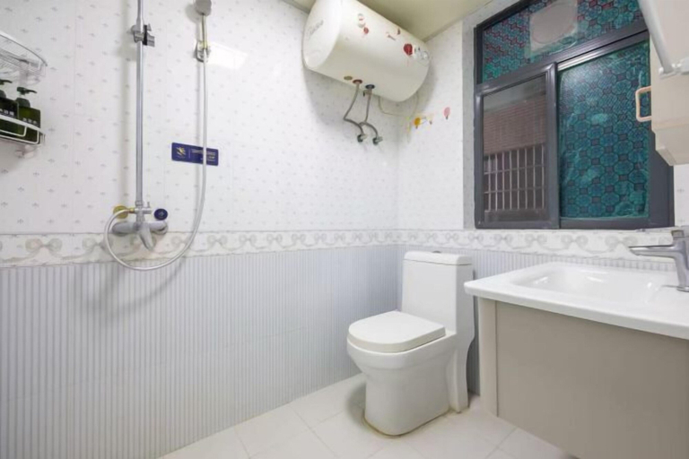Bathroom 4, Sanya Seaside Breeze Homestay, Sanya