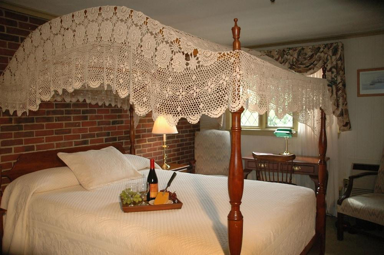 Bedroom 3, Lamies Inn & The Old Salt Tavern, Rockingham