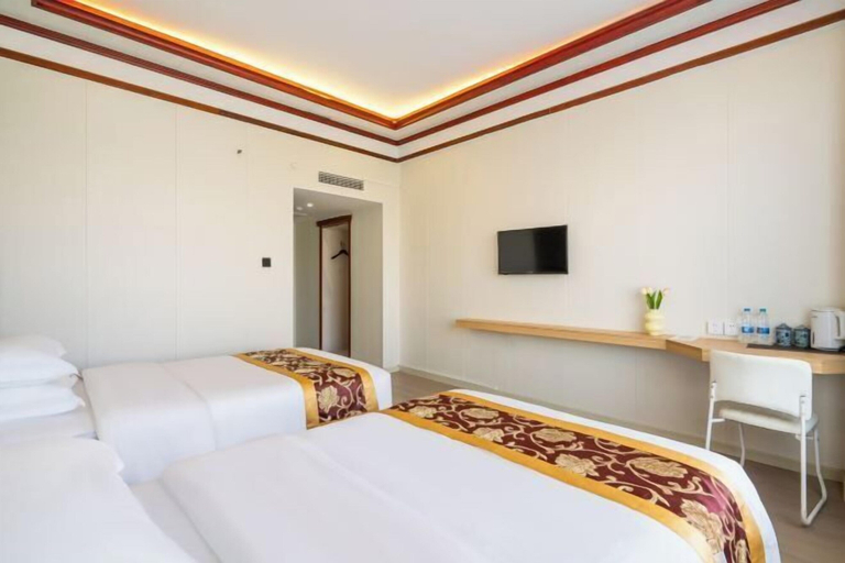 Bedroom 4, Pingguo International Hotel, Baise
