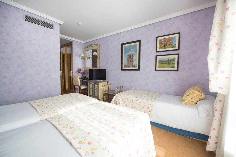 Bedroom 3, Hospederia La Cañada, Madrid