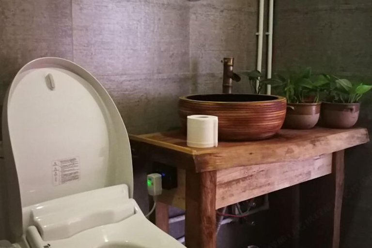 Bathroom 5, Yuanyang Green Hostel & Sunny Guesthouse, Honghe Hani and Yi