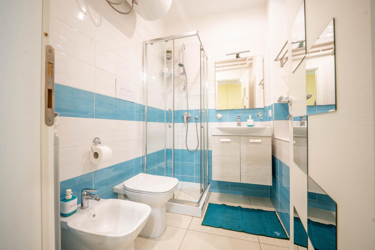 Bathroom 3, Luli House Napoli, Napoli
