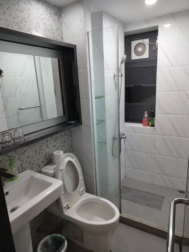 Bathroom, Li He Yu Jia Apartment Hotel, Zhongshan