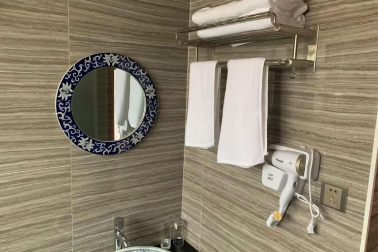 Bathroom 3, Wuyuan Meihua Hotel, Shangrao