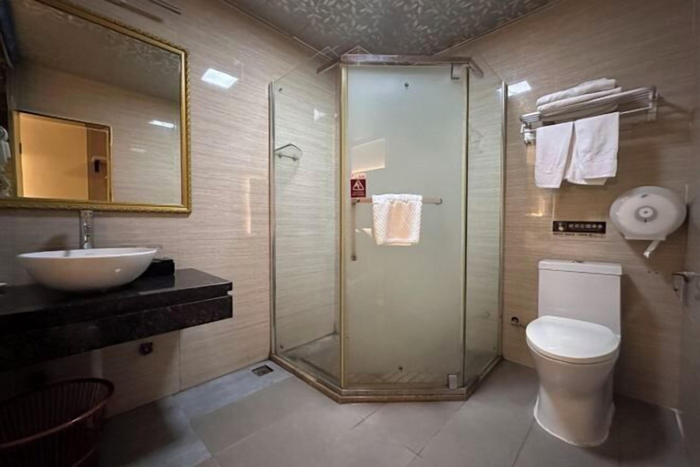 Bathroom 3, Yunding Hotel, Zhaoqing