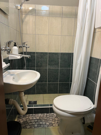 Bathroom 3, Rooms with private Bathroom & Free Parking ''Sobe Zoka,,, Subotica