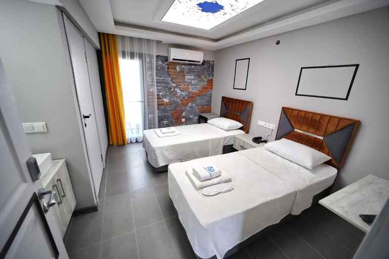 Bedroom 2, MYBEACH HOTEL, Kuşadası