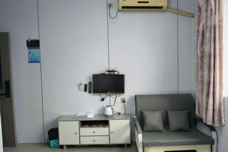 Others 5, Ximen Hostel, Shanghai