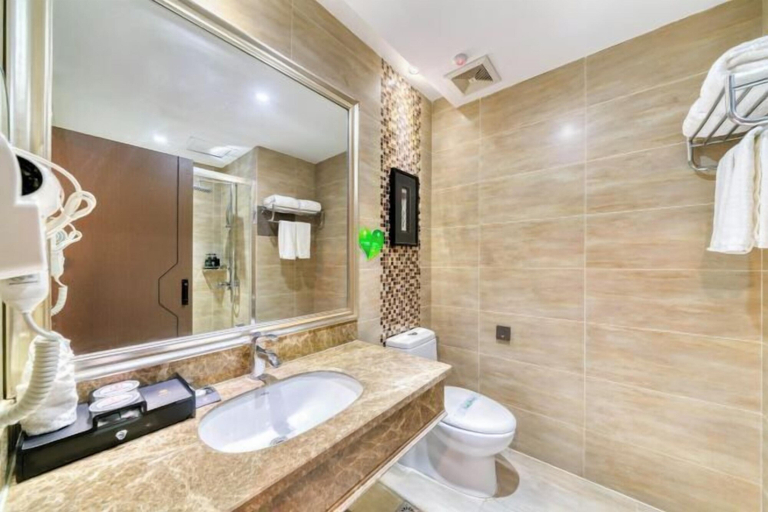 Bathroom 3, Huihe Hotel (Shangrao High Speed Railway Station), Shangrao