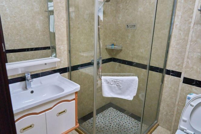 Bathroom 4, edinburgh hotel, Jiaxing